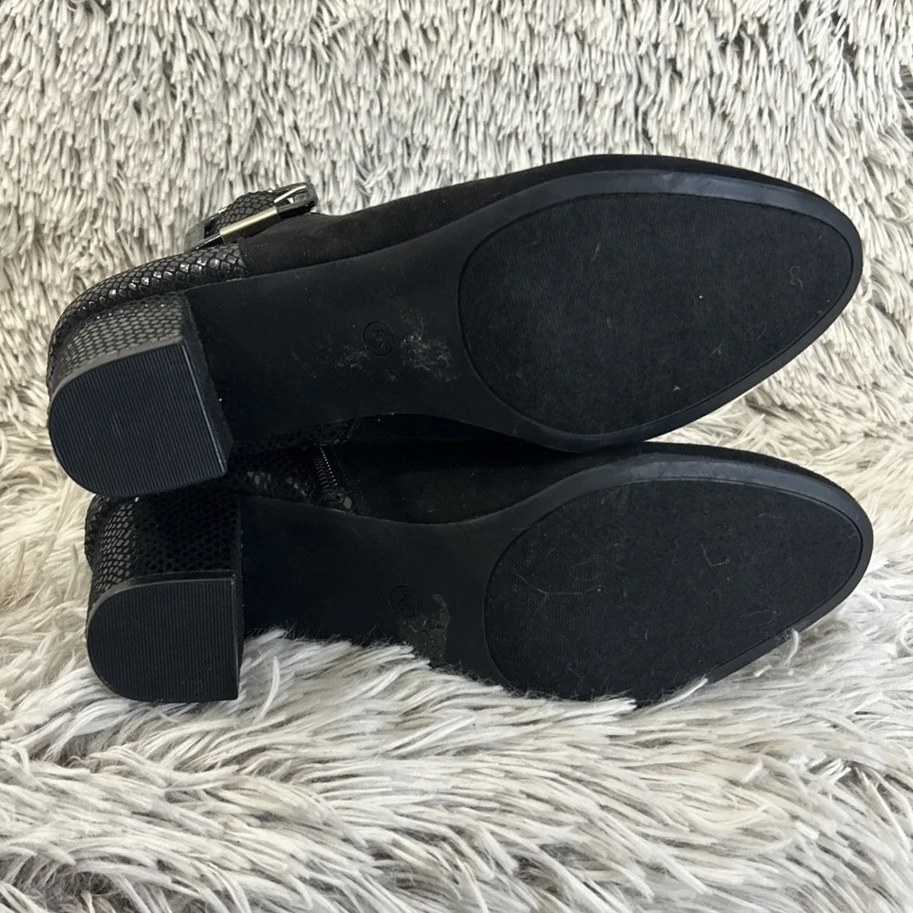 Karen Scott IVYY Black Zip up Almond Toe Ankle Boots Reptile Textured Buckle 9.5